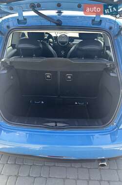 Хетчбек MINI Cooper 2013 в 