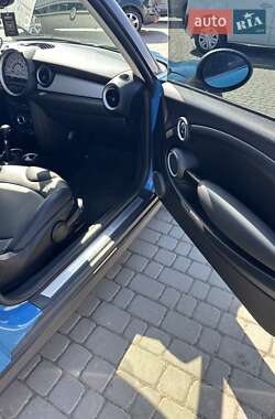 Хетчбек MINI Cooper 2013 в 