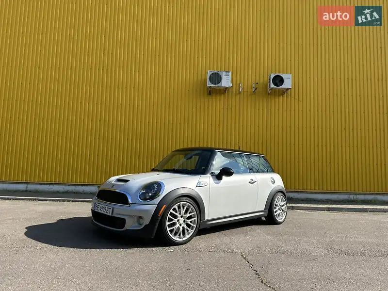 MINI Cooper 2012