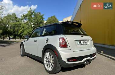 Хэтчбек MINI Cooper 2012 в 