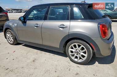 Хетчбек MINI Cooper 2017 в 