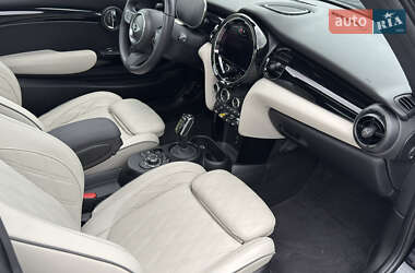 Хэтчбек MINI Cooper 2023 в 