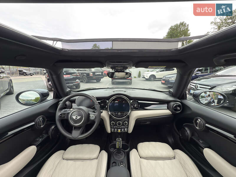 Хэтчбек MINI Cooper 2023 в Черновцах
