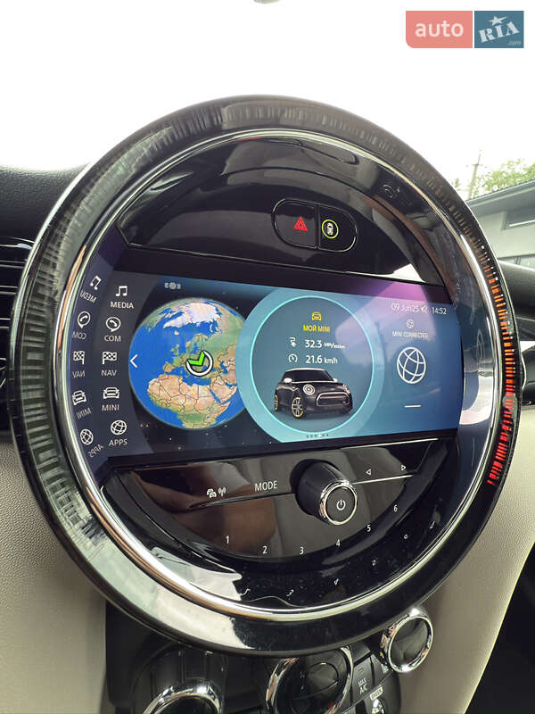 Хэтчбек MINI Cooper 2023 в Черновцах