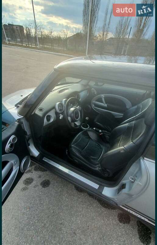 Хэтчбек MINI Cooper 2004 в Одессе
