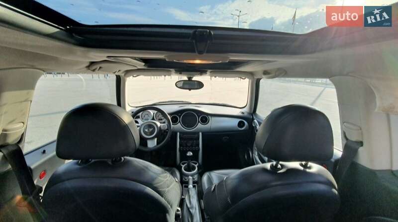 Хэтчбек MINI Cooper 2004 в Одессе