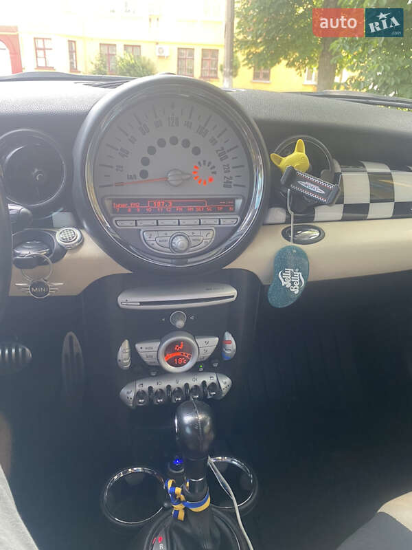 Хэтчбек MINI Cooper 2007 в Звенигородке