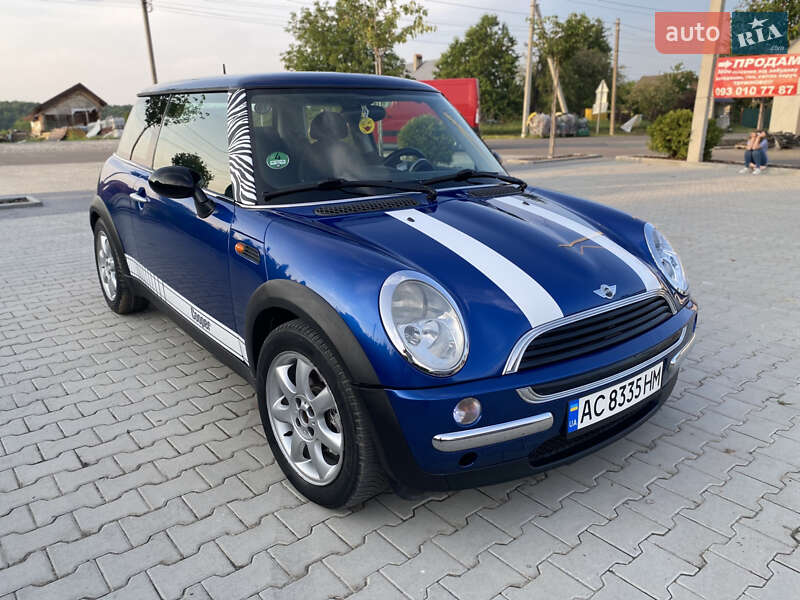 Хетчбек MINI Cooper 2002 в Винниках