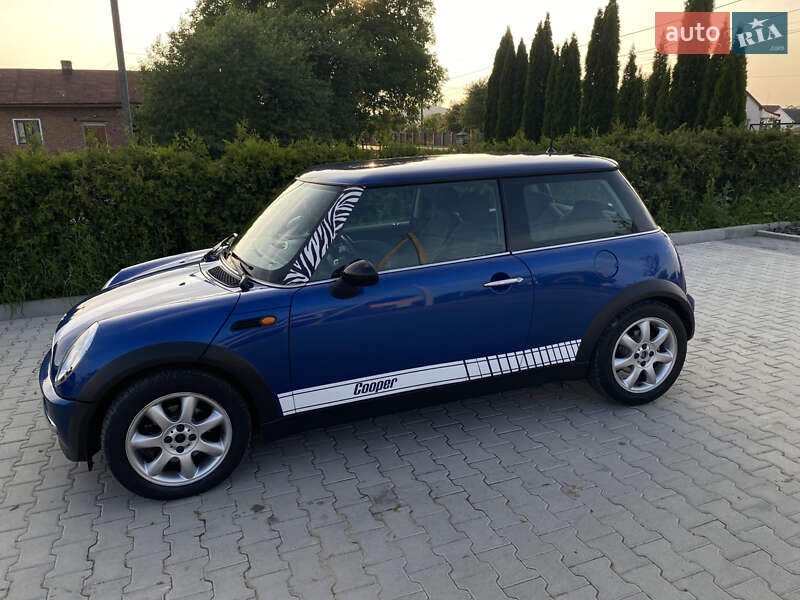 Хетчбек MINI Cooper 2002 в Винниках