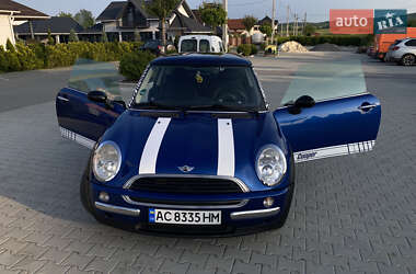 Хетчбек MINI Cooper 2002 в 