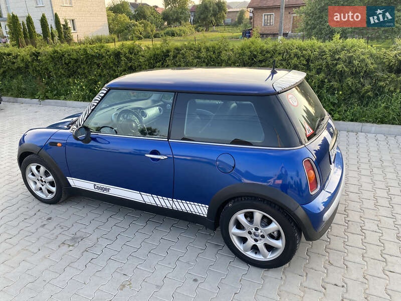 Хетчбек MINI Cooper 2002 в Винниках