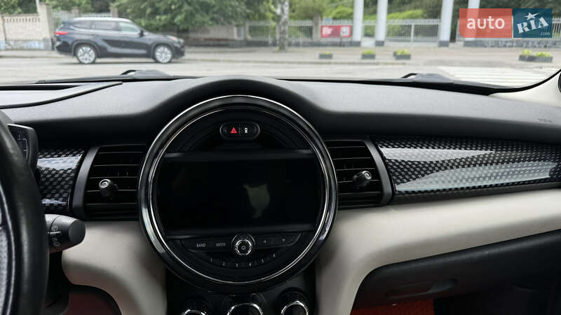 Хэтчбек MINI Cooper 2018 в Виннице