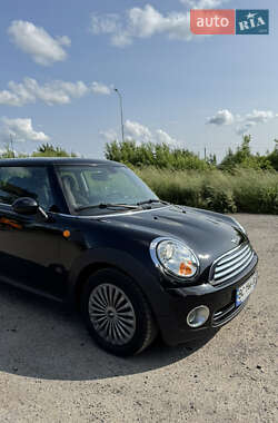 Хэтчбек MINI Cooper 2009 в Львове