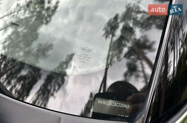 Хэтчбек MINI Cooper 2011 в 