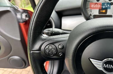 Хэтчбек MINI Cooper 2011 в 