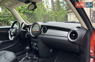 Хэтчбек MINI Cooper 2011 в 