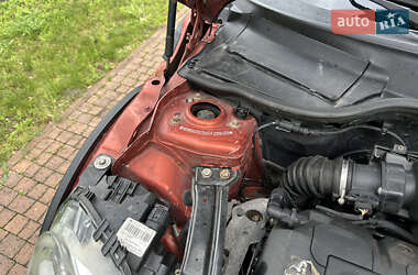 Хэтчбек MINI Cooper 2011 в 