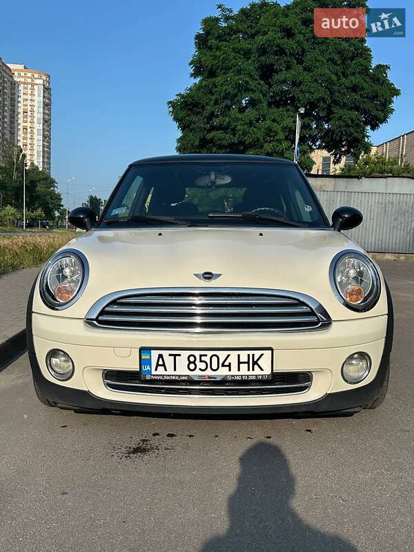 Хэтчбек MINI Cooper 2009 в Киеве