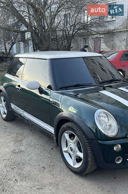 Хэтчбек MINI Cooper 2005 в Киеве