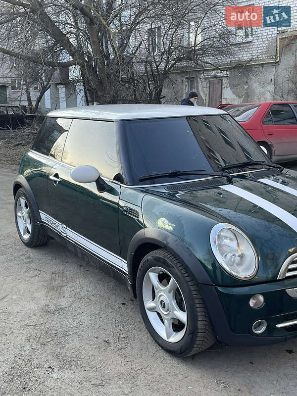 MINI Cooper 2005