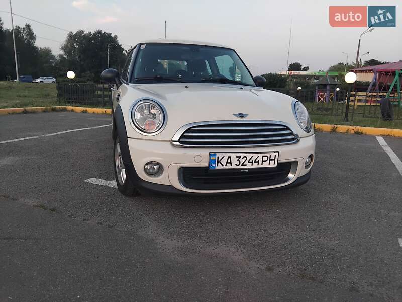 Хэтчбек MINI Cooper 2011 в Киеве