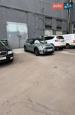 Хэтчбек MINI Cooper 2022 в 