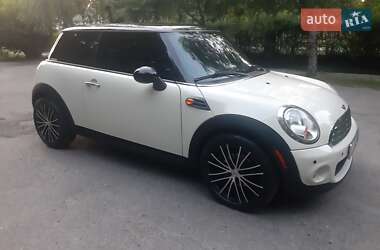 Хэтчбек MINI Cooper 2013 в 