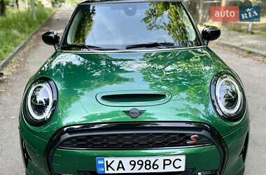 Хетчбек MINI Cooper 2022 в 