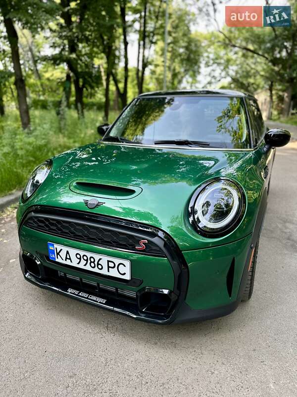 Хэтчбек MINI Cooper 2022 в Киеве