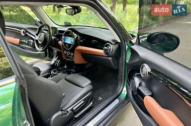 Хетчбек MINI Cooper 2022 в 