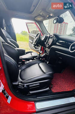 Хэтчбек MINI Cooper 2017 в 
