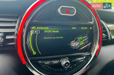 Хэтчбек MINI Cooper 2017 в 