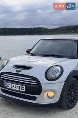 Хэтчбек MINI Cooper 2014 в 