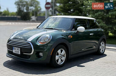 Хэтчбек MINI Cooper 2015 в 