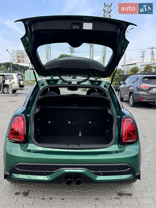 Хэтчбек MINI Cooper 2021 в Киеве