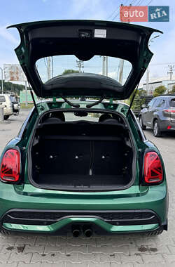 Хэтчбек MINI Cooper 2021 в 