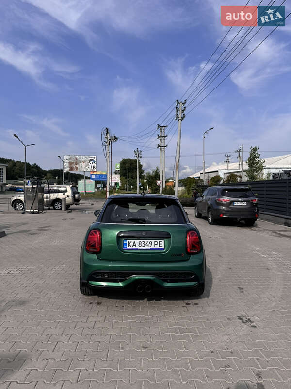 Хэтчбек MINI Cooper 2021 в Киеве