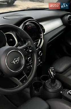 Хэтчбек MINI Cooper 2021 в 