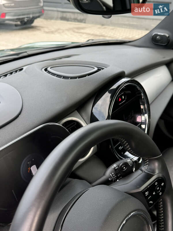 Хэтчбек MINI Cooper 2021 в Киеве