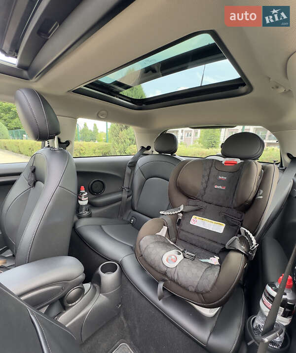 Купе MINI Cooper 2015 в Кременчуге фото 19 Купе MINI Cooper 2015 в Кременчуге