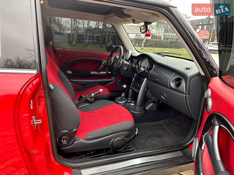 Хэтчбек MINI Cooper 2003 в Белой Церкви