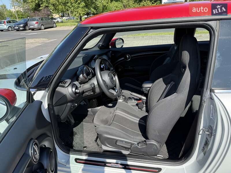 Хэтчбек MINI Cooper 2021 в Киеве