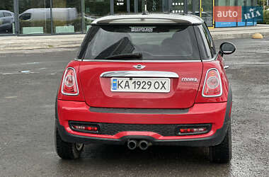 Хэтчбек MINI Cooper 2011 в 