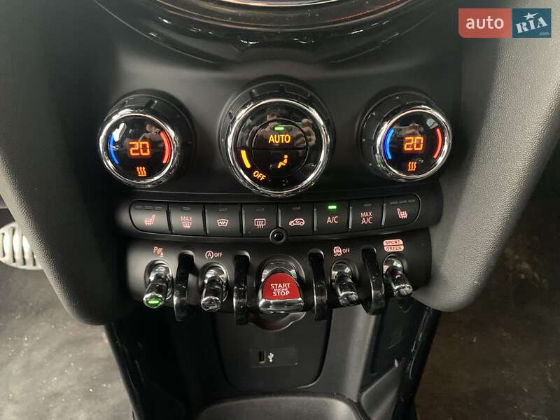 Хэтчбек MINI Cooper 2021 в Львове