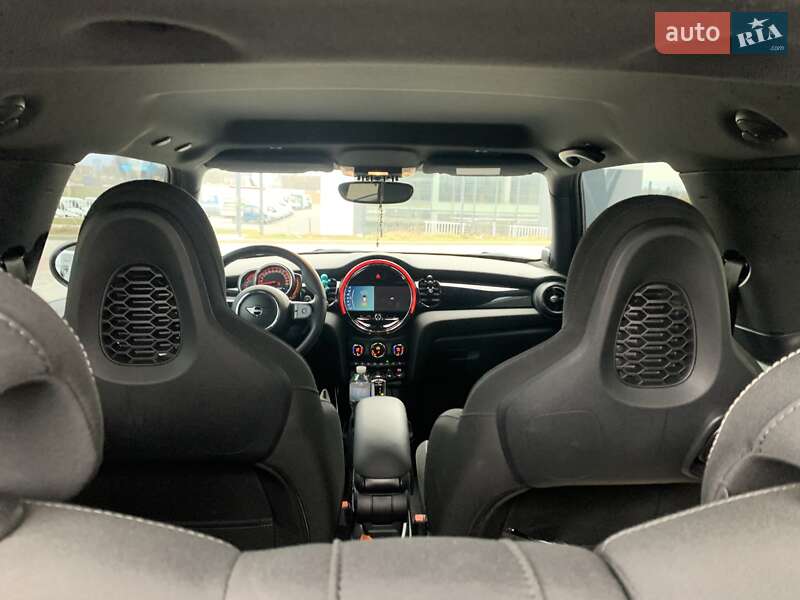 Хэтчбек MINI Cooper 2021 в Львове