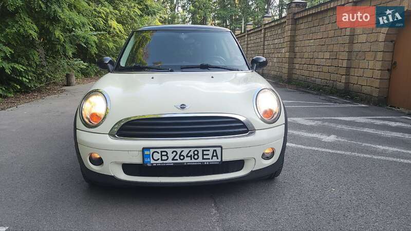 Хэтчбек MINI Cooper 2010 в Киеве