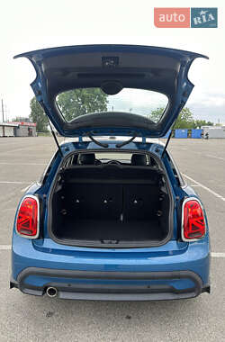 Хэтчбек MINI Cooper 2021 в 