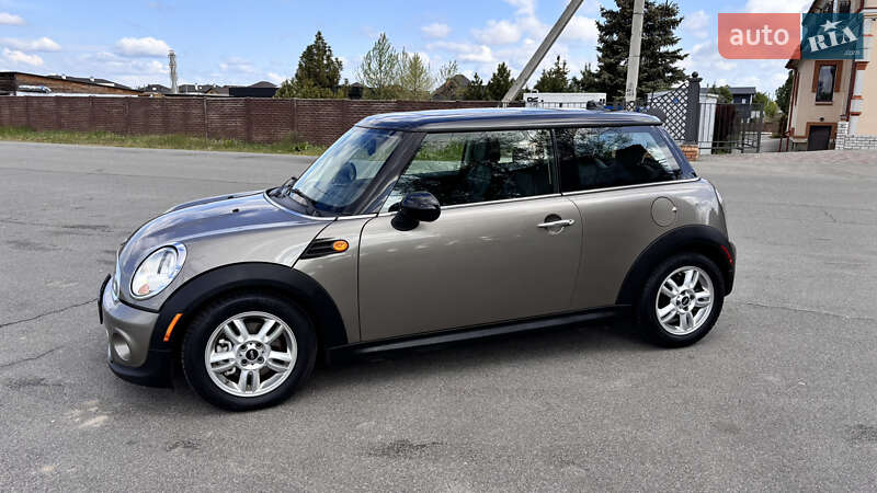 Хэтчбек MINI Cooper 2012 в Киеве