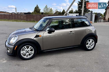 Хэтчбек MINI Cooper 2012 в 