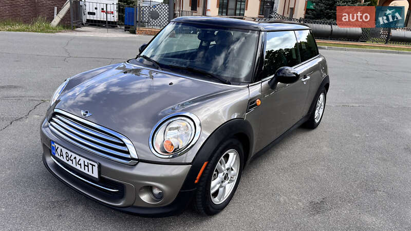Хэтчбек MINI Cooper 2012 в Киеве